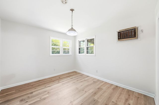 1209 Wilson Ave, Tullahoma, TN 37388