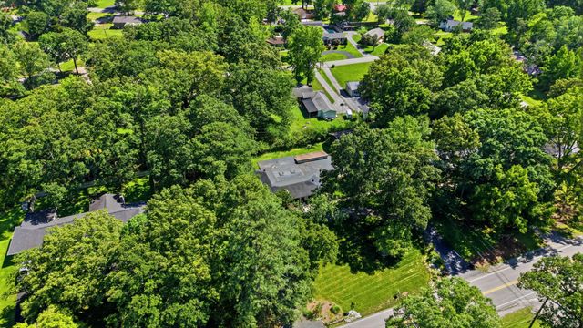 1209 Wilson Ave, Tullahoma, TN 37388
