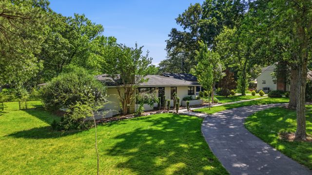 1209 Wilson Ave, Tullahoma, TN 37388