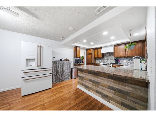 2107 Ne 94TH St, Vancouver, WA 98665