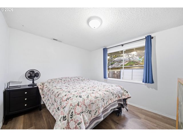 2107 Ne 94TH St, Vancouver, WA 98665