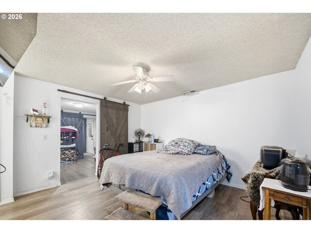 2107 Ne 94TH St, Vancouver, WA 98665