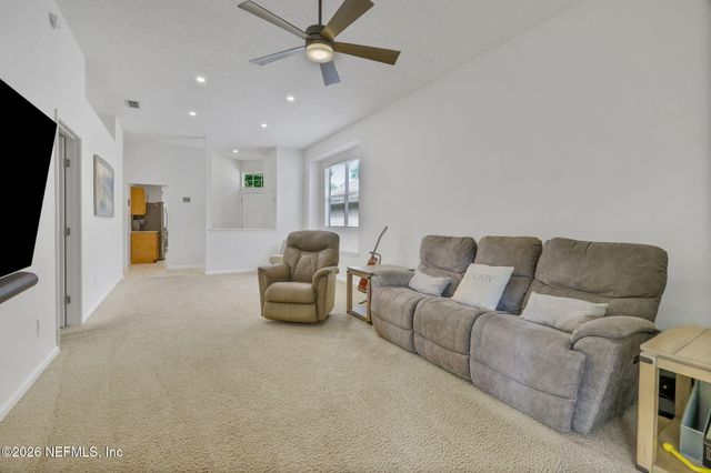 840 PUTTERS GREEN Way N, Jacksonville, FL 32259