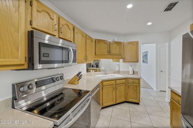 840 PUTTERS GREEN Way N, Jacksonville, FL 32259