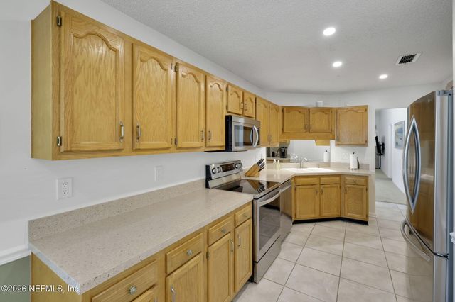 840 PUTTERS GREEN Way N, Jacksonville, FL 32259