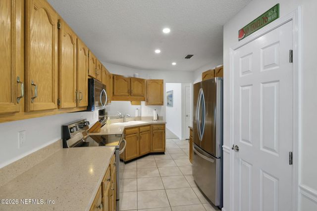 840 PUTTERS GREEN Way N, Jacksonville, FL 32259