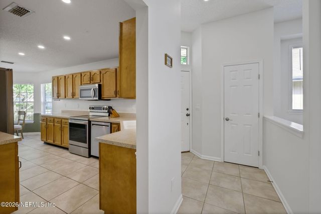 840 PUTTERS GREEN Way N, Jacksonville, FL 32259