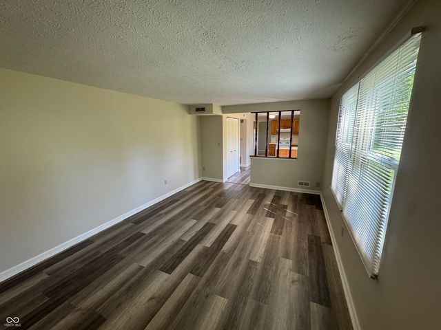 11329 Bremerton Circle, Indianapolis, IN 46229