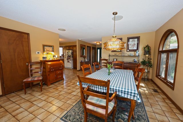 94579 County Road 690, Dowagiac, MI 49047