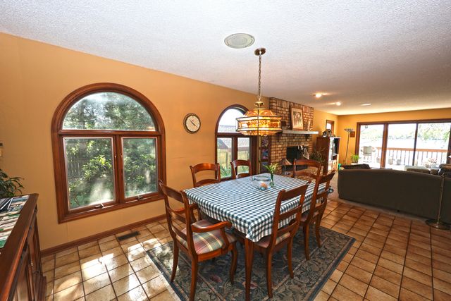 94579 County Road 690, Dowagiac, MI 49047