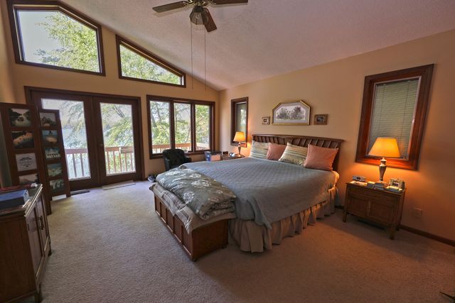 94579 County Road 690, Dowagiac, MI 49047