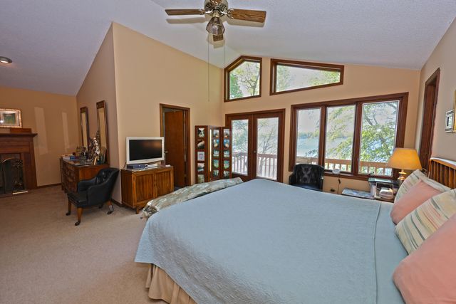 94579 County Road 690, Dowagiac, MI 49047