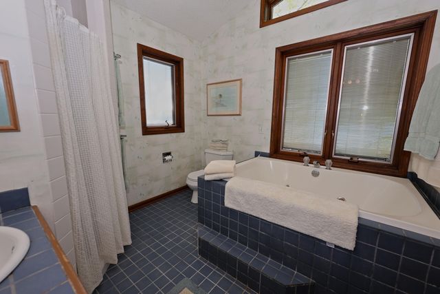 94579 County Road 690, Dowagiac, MI 49047