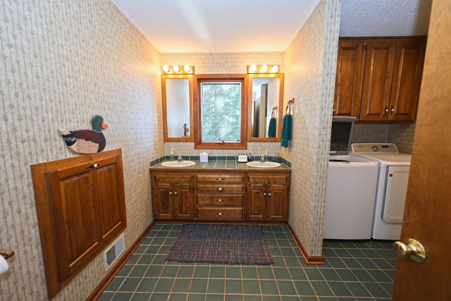 94579 County Road 690, Dowagiac, MI 49047