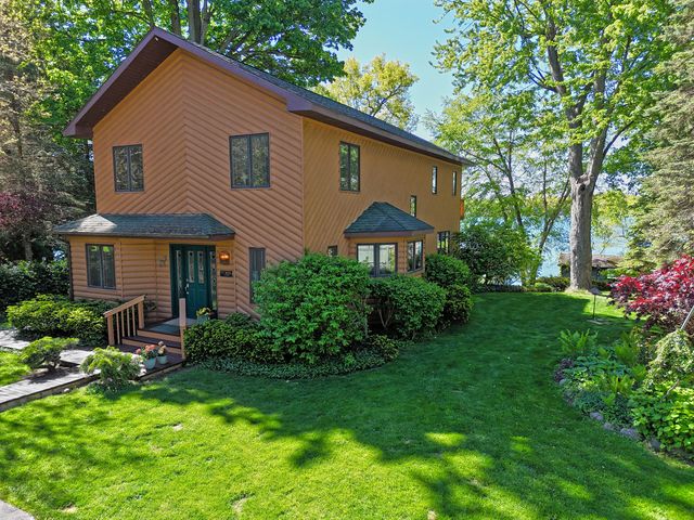94579 County Road 690, Dowagiac, MI 49047