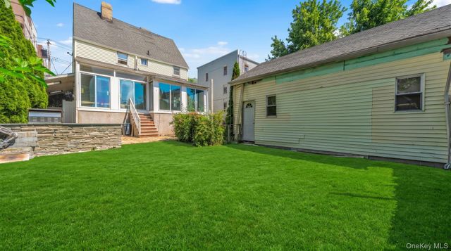 38 Trinity Place, New Rochelle, NY 10805