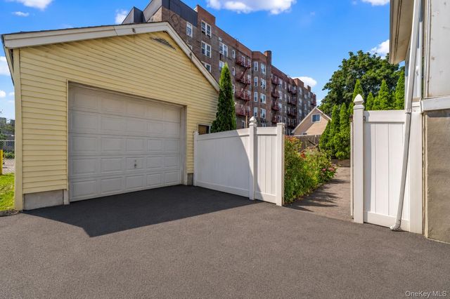 38 Trinity Place, New Rochelle, NY 10805