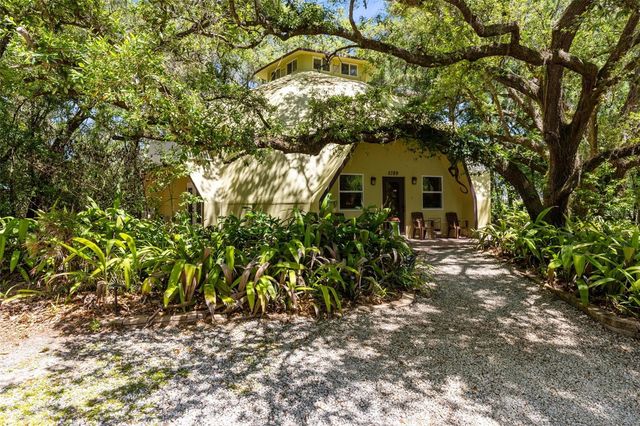 5787 & 5789 N APOPKA VINELAND ROAD, Orlando, FL 32818