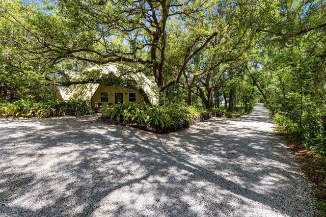 5787 & 5789 N APOPKA VINELAND ROAD, Orlando, FL 32818