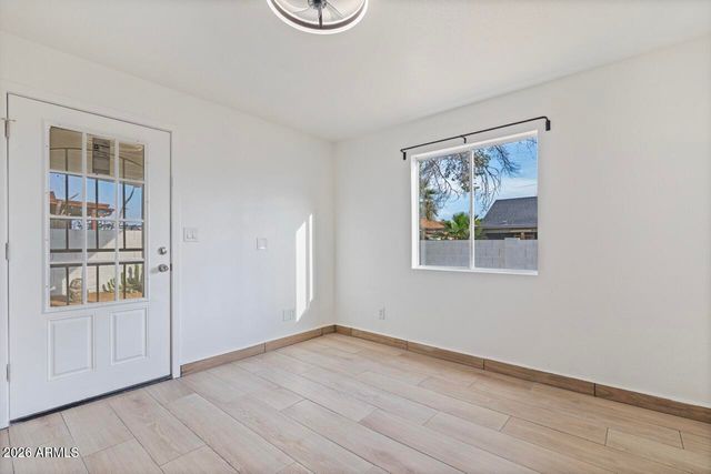 5645 W MESCAL Street, Glendale, AZ 85304