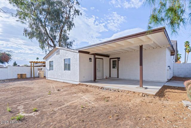 5645 W MESCAL Street, Glendale, AZ 85304