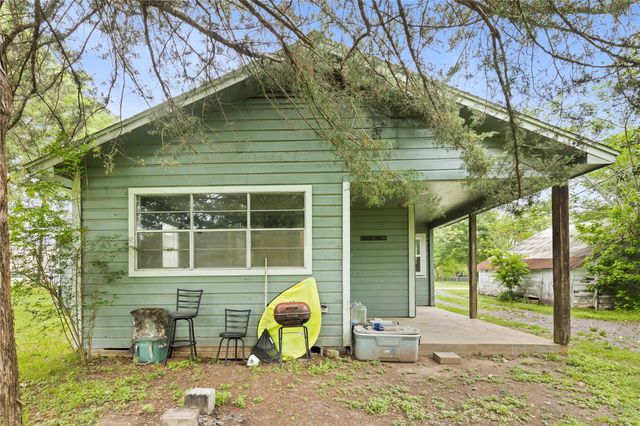 621 Fisher Street, New Waverly, TX 77358