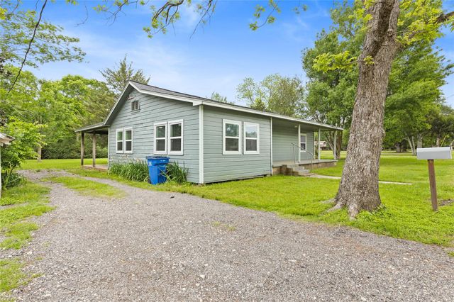 621 Fisher Street, New Waverly, TX 77358