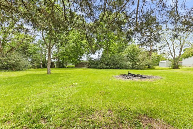 621 Fisher Street, New Waverly, TX 77358