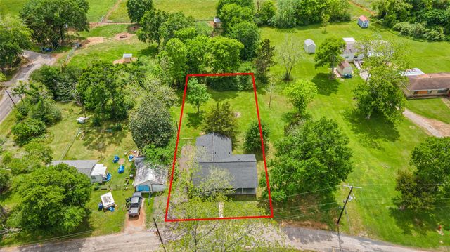 621 Fisher Street, New Waverly, TX 77358