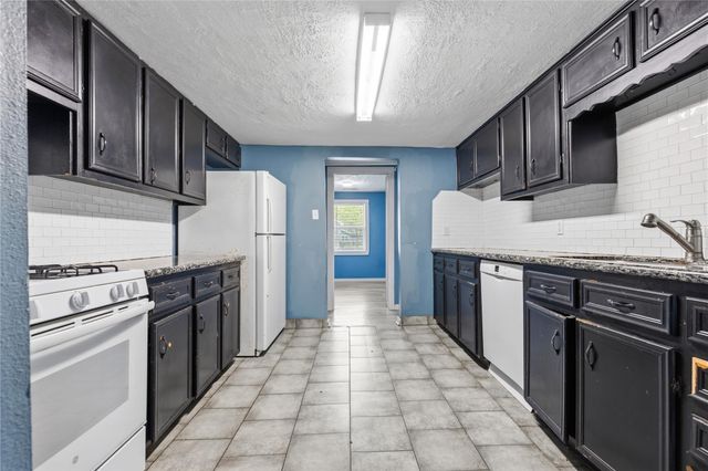 621 Fisher Street, New Waverly, TX 77358