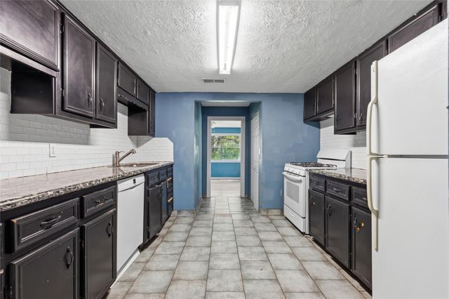 621 Fisher Street, New Waverly, TX 77358