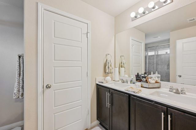 505 Buttermilk LN, Leander, TX 78641