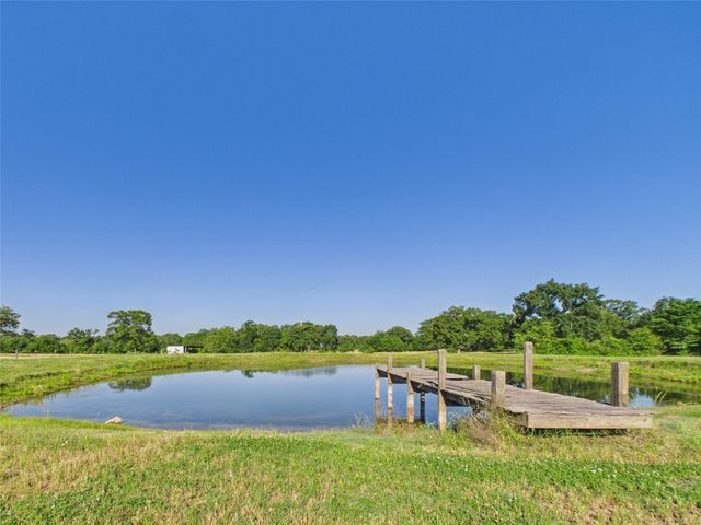 12 Harding Road, Huntsville, TX 77340