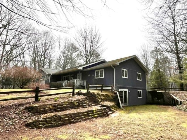 8491 W Awayin Hills Drive, Benona Twp, MI 49446