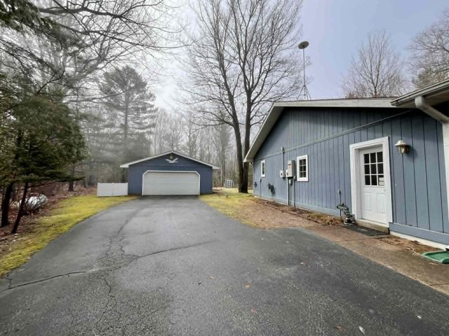 8491 W Awayin Hills Drive, Benona Twp, MI 49446