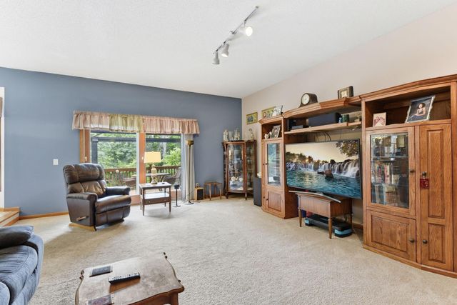 1266 Deerwood Drive, Eagan, MN 55123