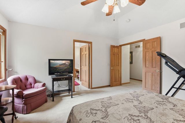 1266 Deerwood Drive, Eagan, MN 55123