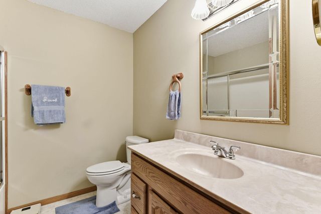 1266 Deerwood Drive, Eagan, MN 55123