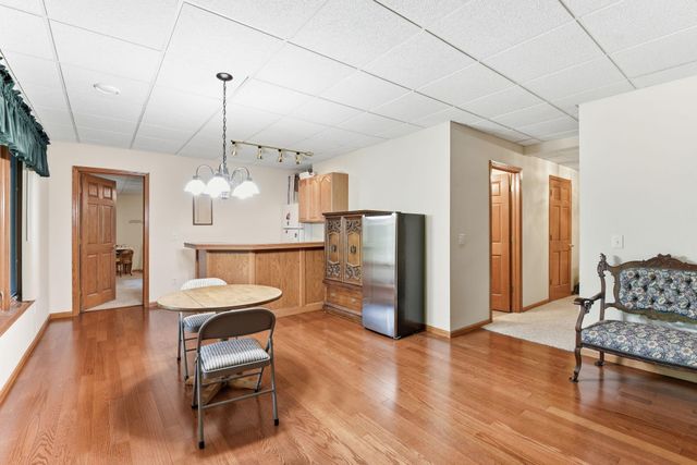 1266 Deerwood Drive, Eagan, MN 55123
