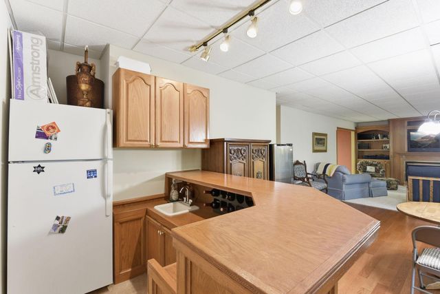 1266 Deerwood Drive, Eagan, MN 55123