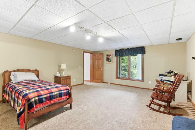 1266 Deerwood Drive, Eagan, MN 55123