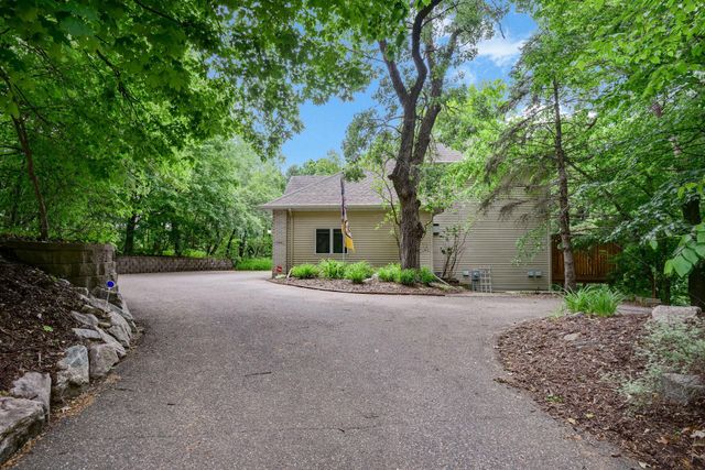 1266 Deerwood Drive, Eagan, MN 55123
