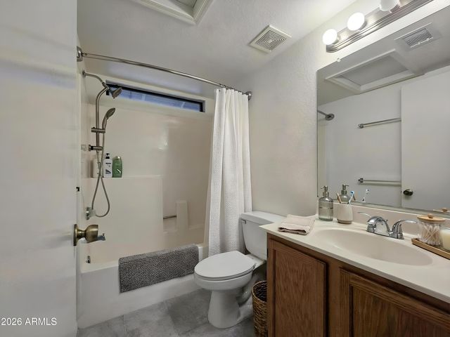 8004 W SIERRA VISTA Drive, Glendale, AZ 85303