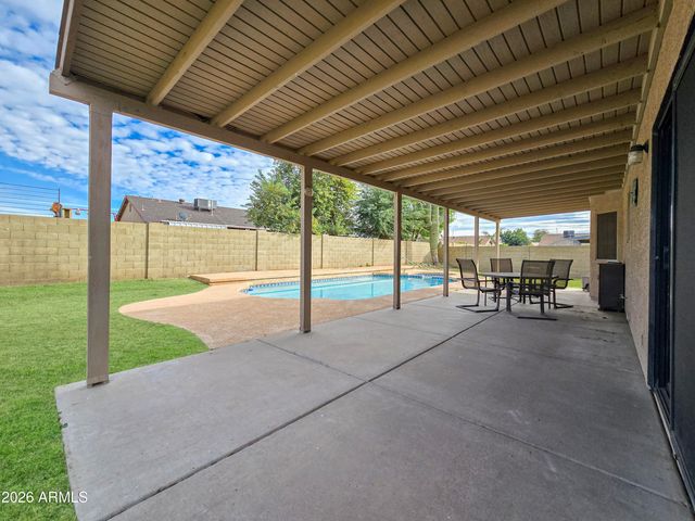 8004 W SIERRA VISTA Drive, Glendale, AZ 85303