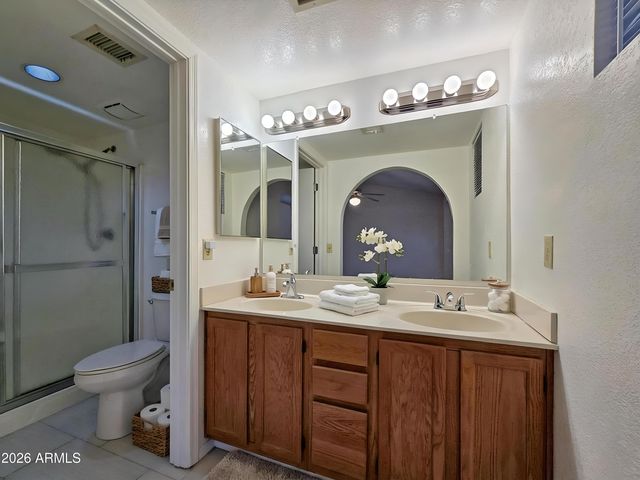 8004 W SIERRA VISTA Drive, Glendale, AZ 85303