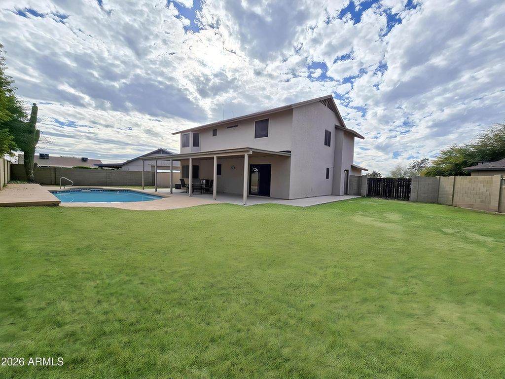 8004 W SIERRA VISTA Drive, Glendale, AZ 85303