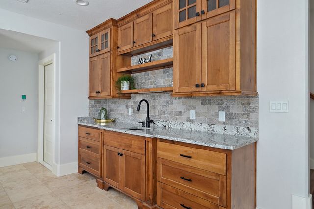 1190 North Elmhurst Road, Springfield, MO 65802