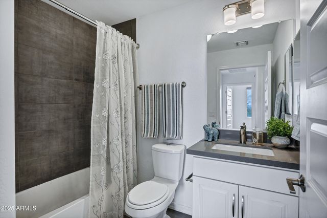 17850 N 68TH Street N 2063, Phoenix, AZ 85054