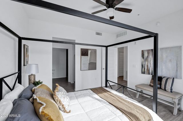 17850 N 68TH Street N 2063, Phoenix, AZ 85054