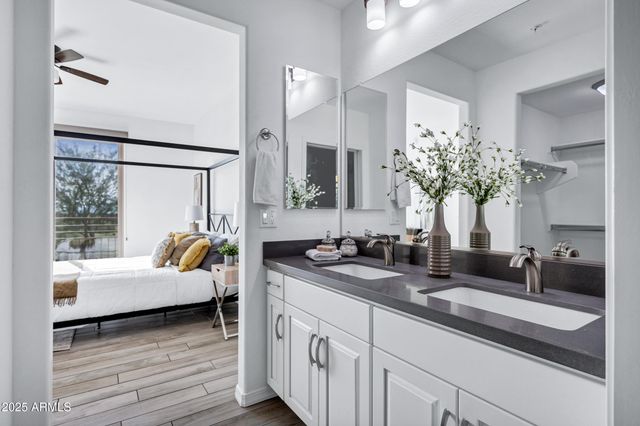 17850 N 68TH Street N 2063, Phoenix, AZ 85054